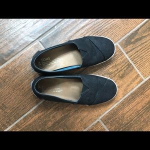 Toms size 7